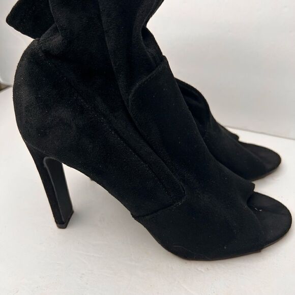 Forever 21 Shoes - Forever 21 Women’s  US 8 Black Ankle Bootie Pre Owned, Microsuede Open Toe EUC